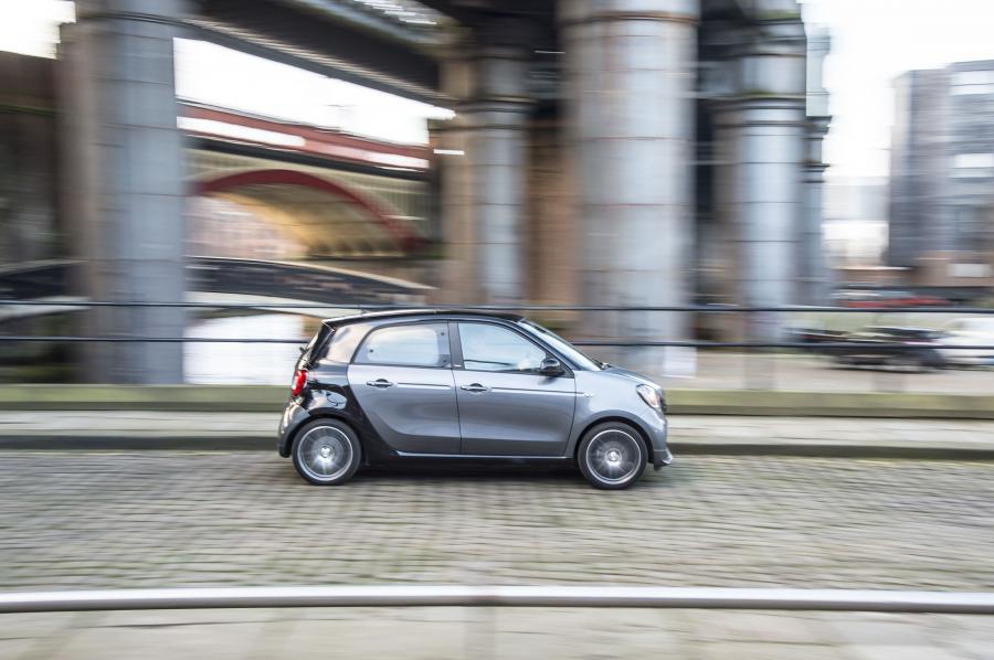  Smart ForFour Xclusive by Brabus 2016 года  (UK) (фото 14 из 23)